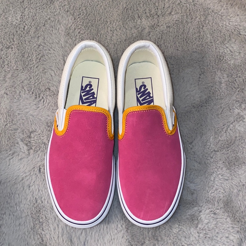 BRAND NEW corduroy platform vans